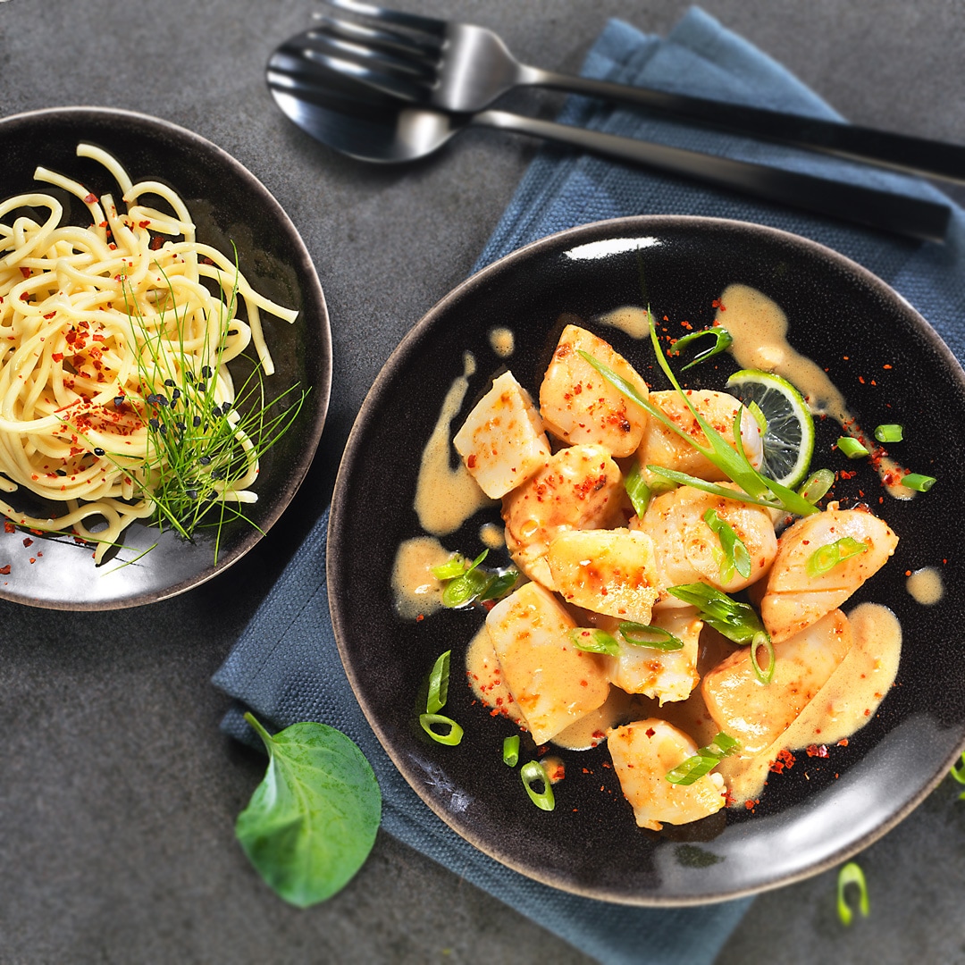 Scallops in Erdnuss-Sauce